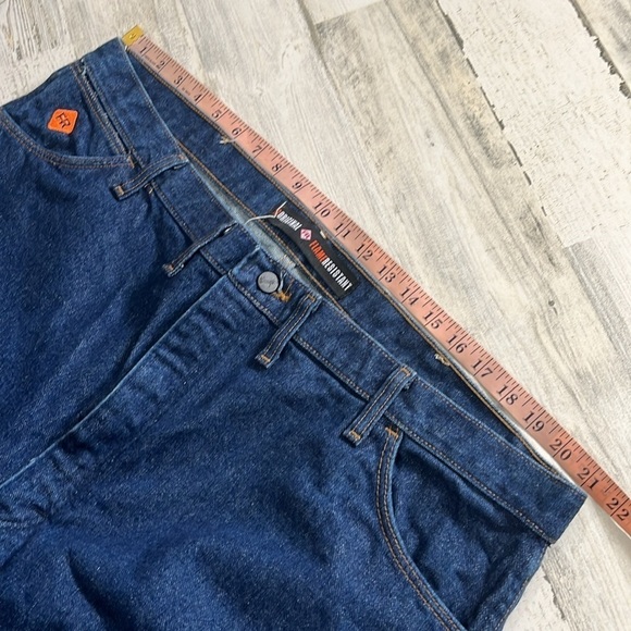 Wrangler Flame Resistant Jeans Size 44 - Picture 8 of 9